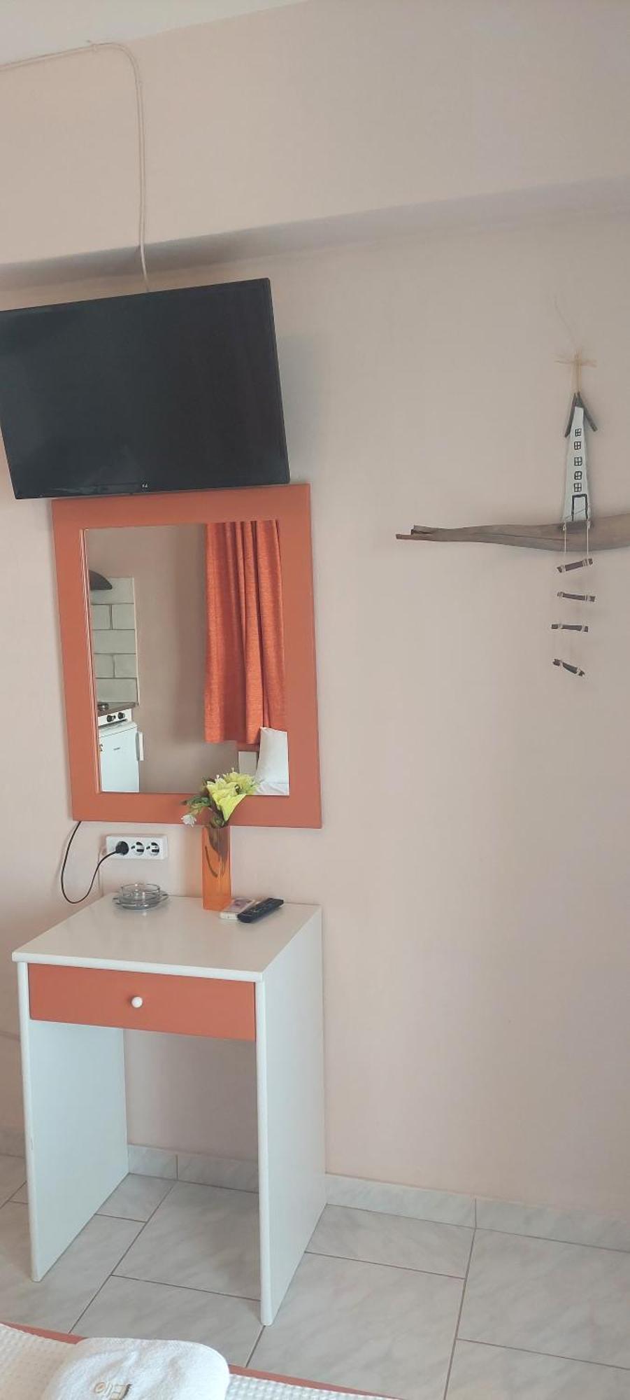 Seaside Studios Paralia Dionysiou Room photo
